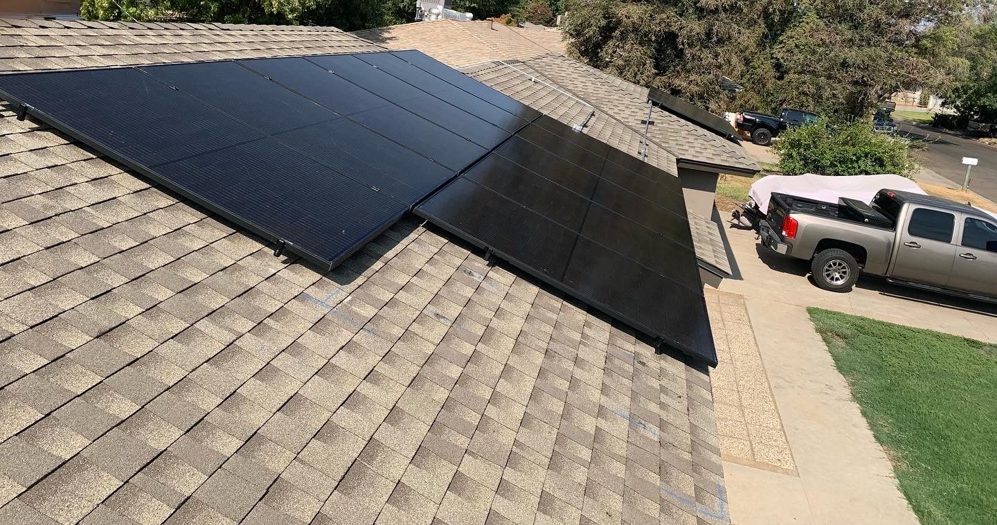 Net Metering Systems install crew at work on a Central Valley solar project